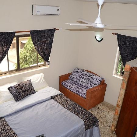 The Sleepy Hippo Hotel Accra Exterior foto