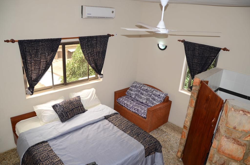 The Sleepy Hippo Hotel Accra Exterior foto