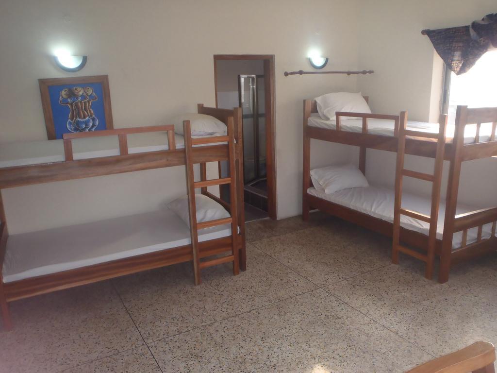 The Sleepy Hippo Hotel Accra Exterior foto